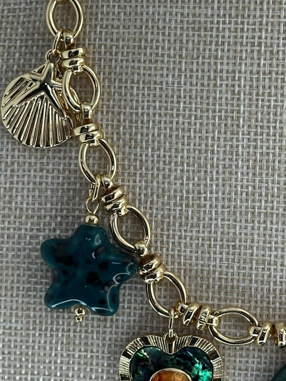 Havana Necklace - Picture 2 of 3